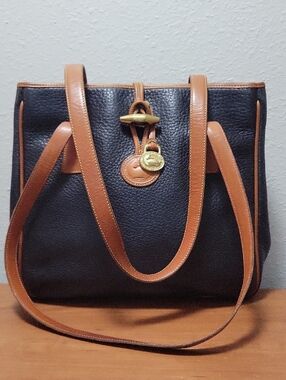 Vintage Dooney and Bourke bag